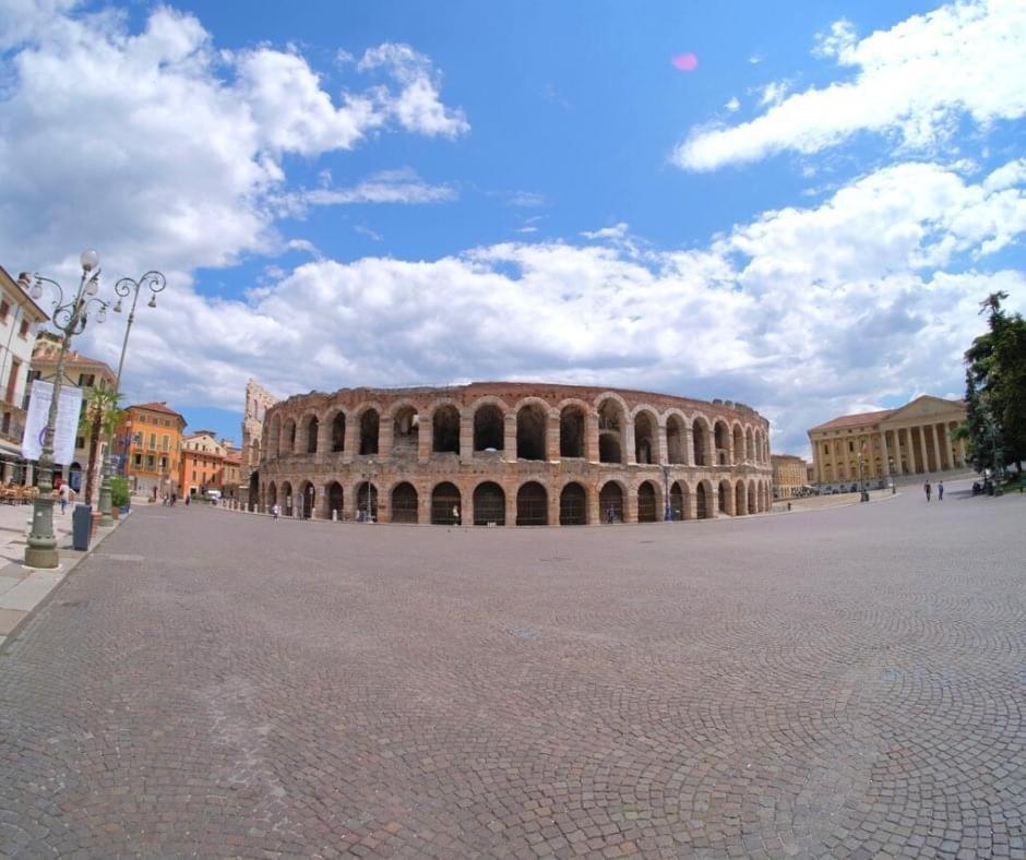 Palazzo Di Giulietta - Juliet'S Palace เวโรนา ภายนอก รูปภาพ