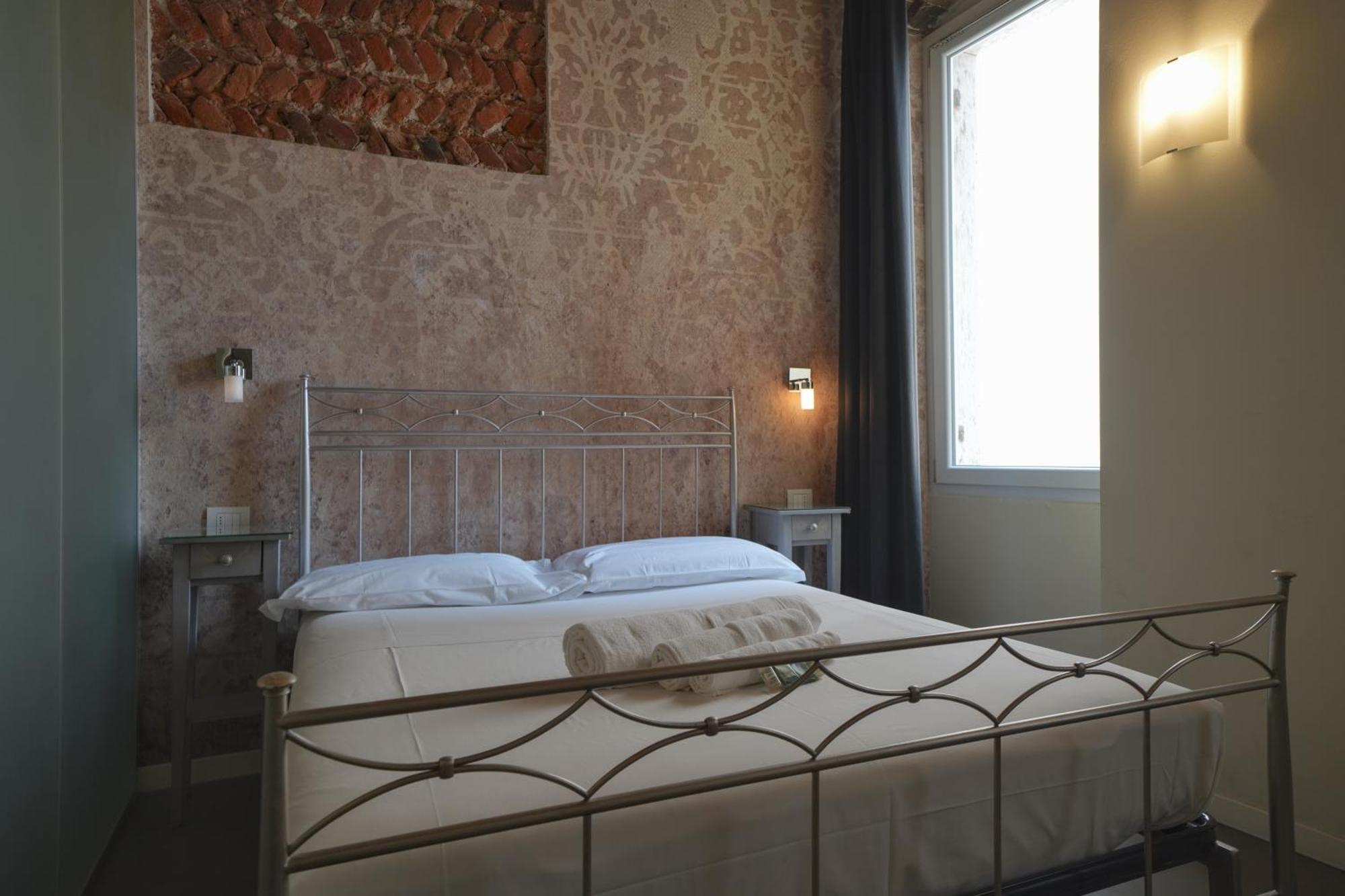 Palazzo Di Giulietta - Juliet'S Palace เวโรนา ภายนอก รูปภาพ