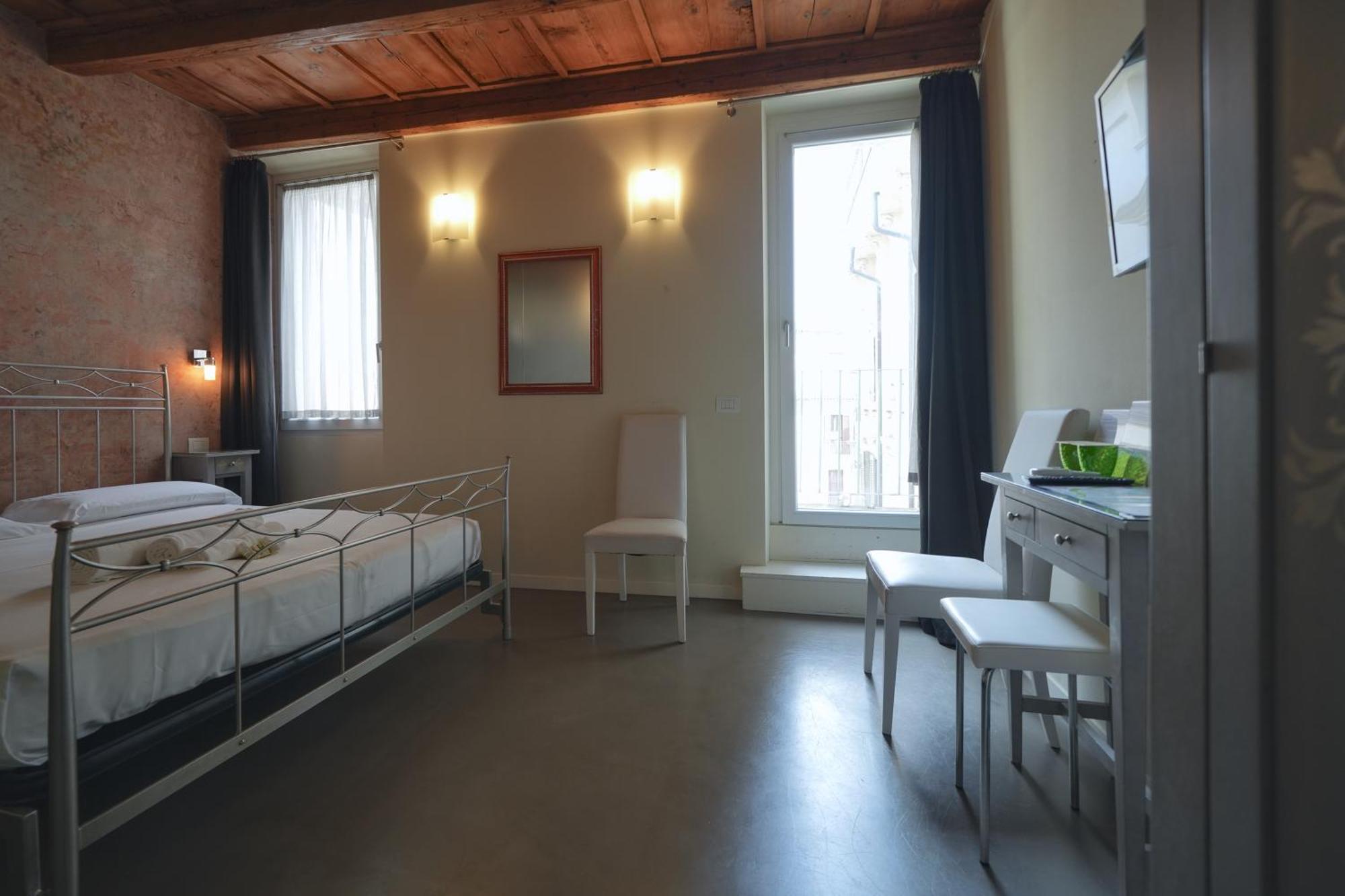 Palazzo Di Giulietta - Juliet'S Palace เวโรนา ภายนอก รูปภาพ