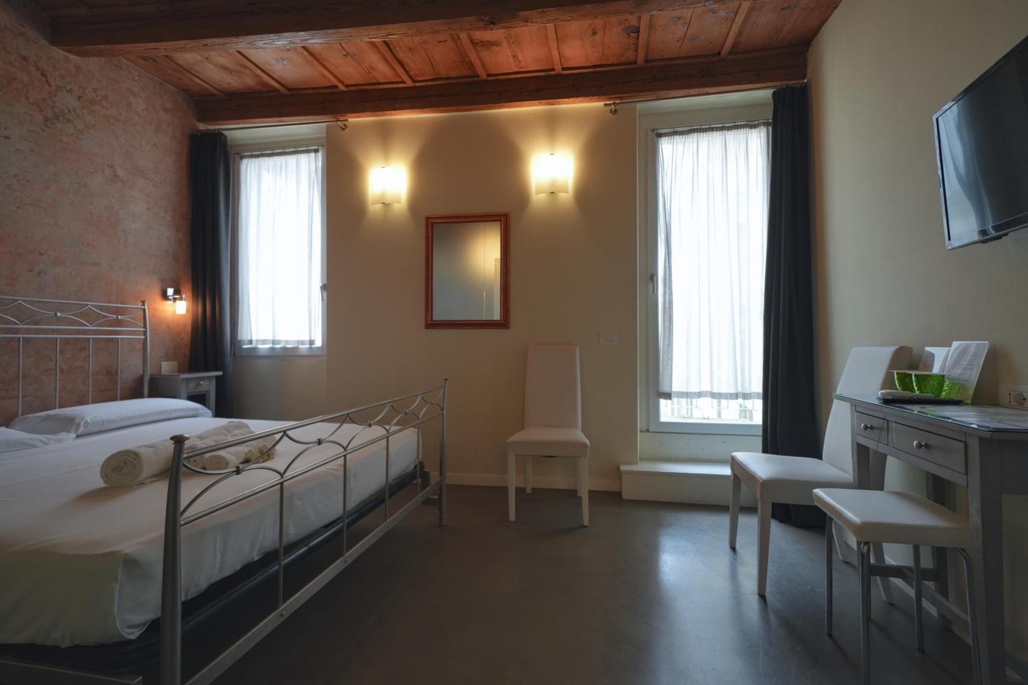 Palazzo Di Giulietta - Juliet'S Palace เวโรนา ภายนอก รูปภาพ